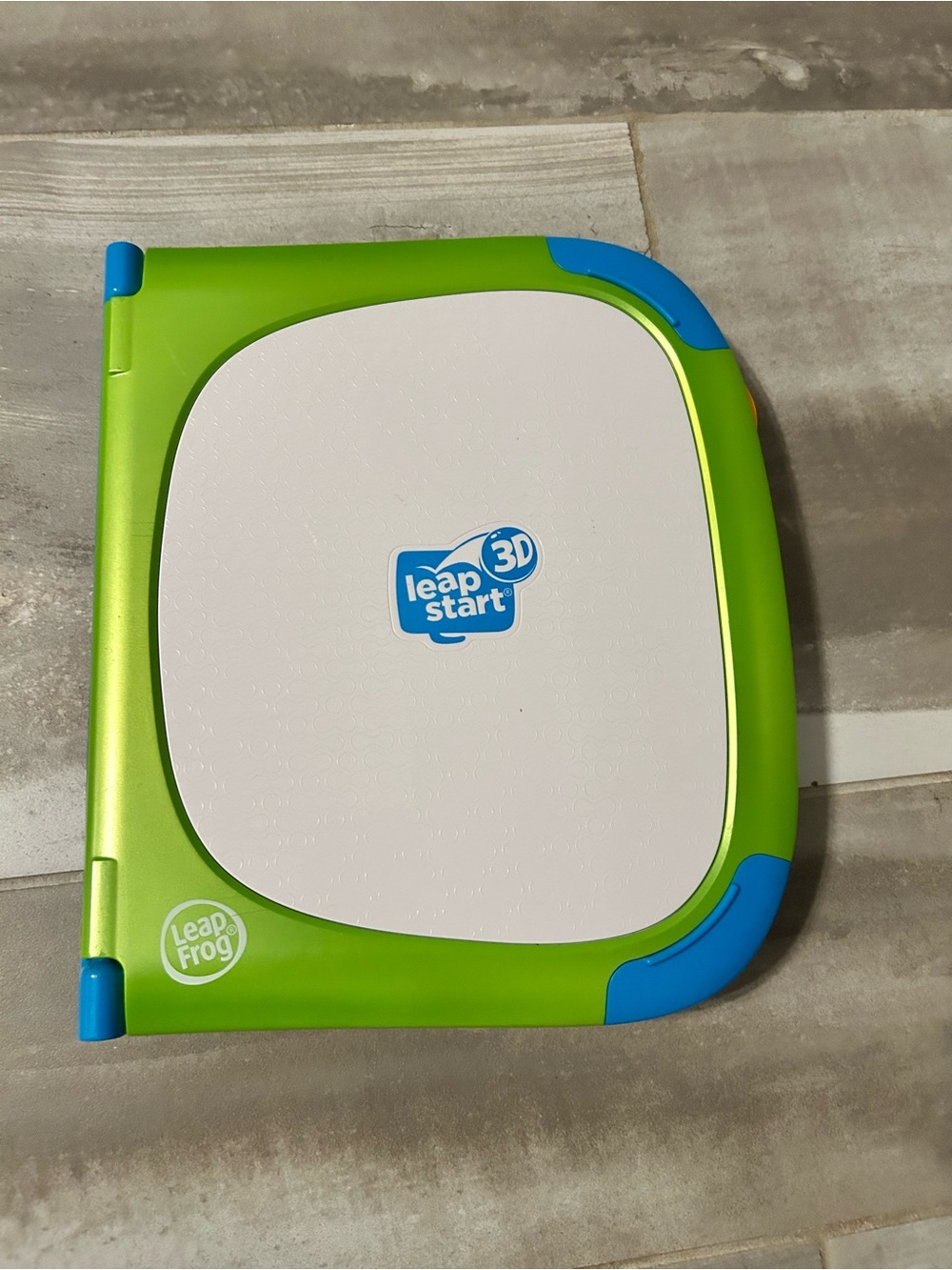 LeapFrog LeapStart 3D Learning System with 3 Activity Books - Picture 3 of 5